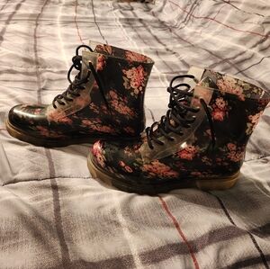 Under ground england brand boots